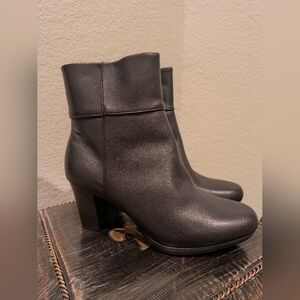 Clark's mid ankle boots